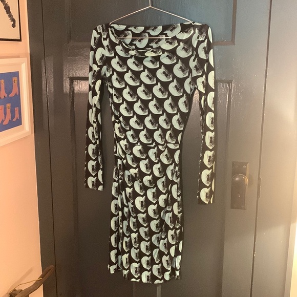 Diane Von Furstenberg Dresses & Skirts - DVF heart locket silk knit midi dress